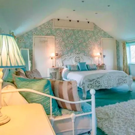 Hawthorn Tatil Evi